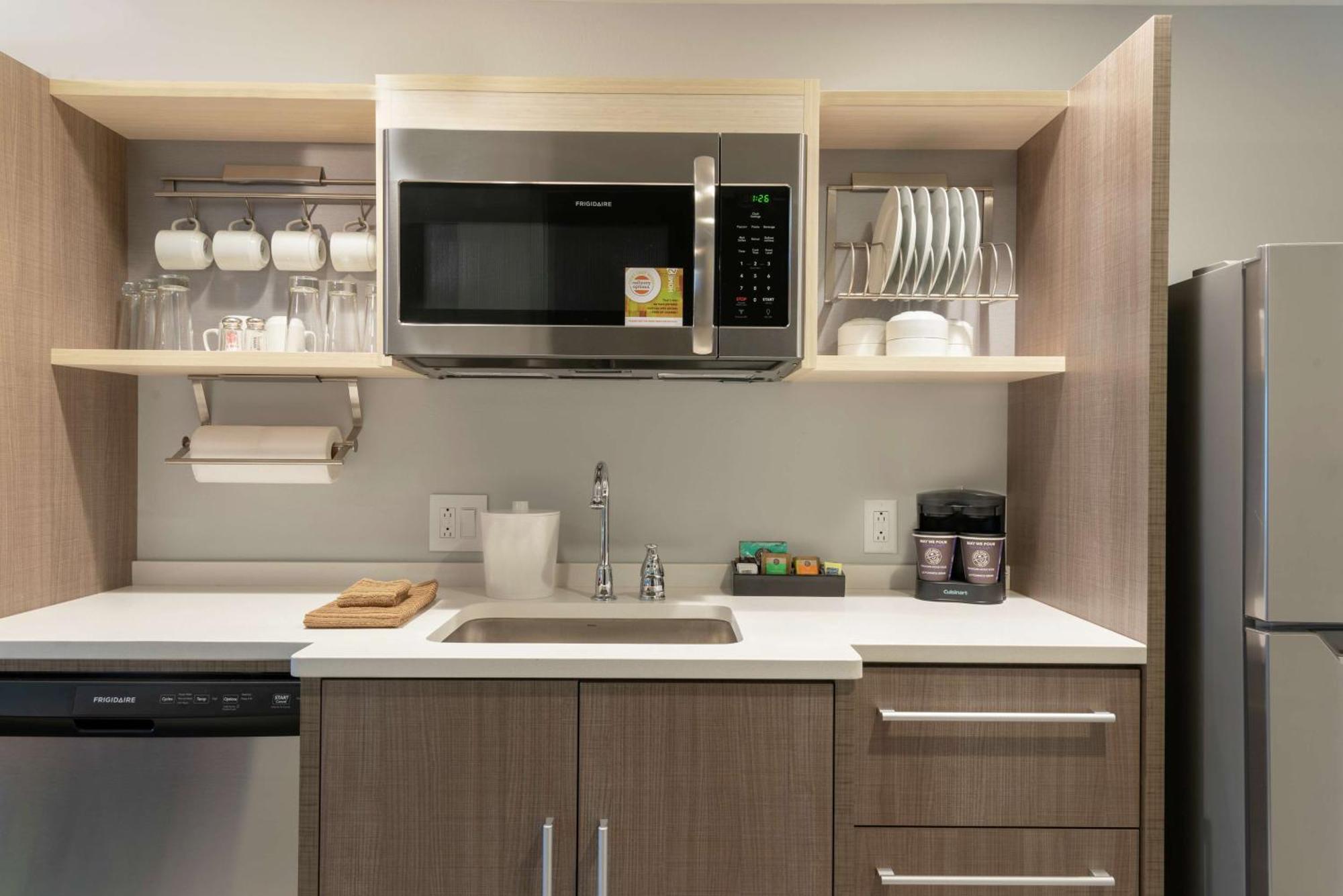 Home2 Suites By Hilton Indianapolis Airport Exteriér fotografie